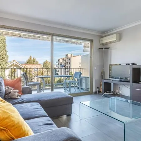 Tamanaco 1bdr With Balcony Sea View And Pool Holiday home *